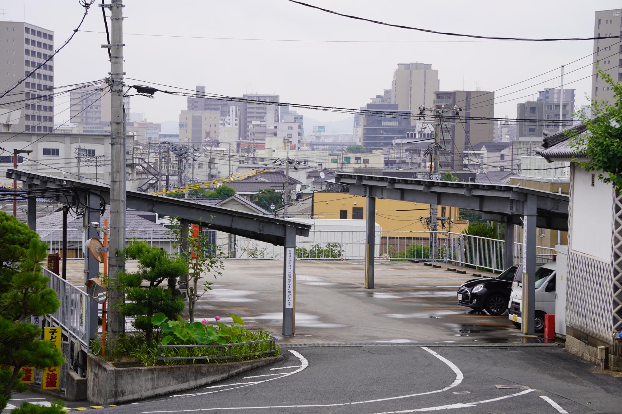 第1駐車場（30台）